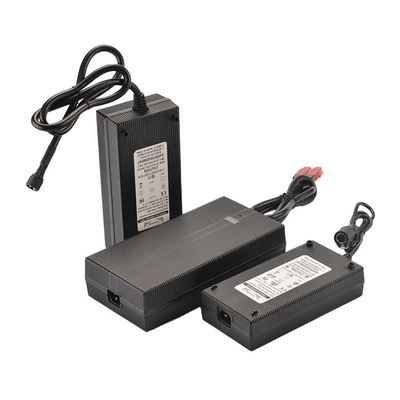 Lifepo4 بطارية الليثيوم الملحقات 12.6V 14.6V 42V 48V شاحن للطائرات بدون طيار و الدراجة